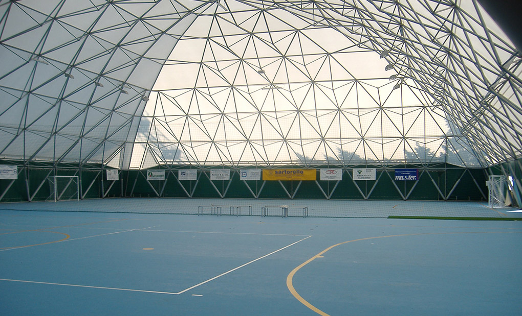 structuri geodezice sport covers