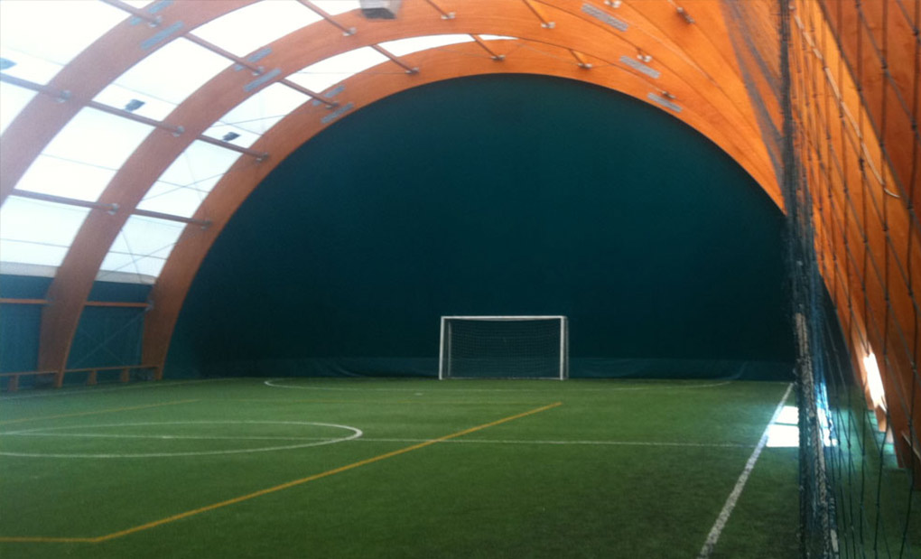 structuri lemn lamelar sport covers